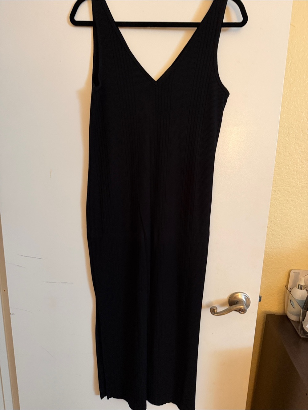 Classic Banana Republic Black V-Neck Sleeveless Maxi Dress with side slits